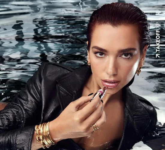Yves Saint Laurent Loveshine lipstick in 3D · visual 2